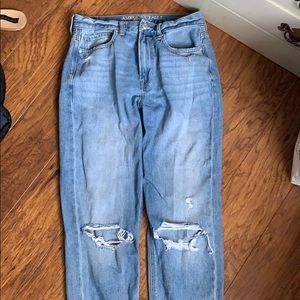 American eagle mom jeans